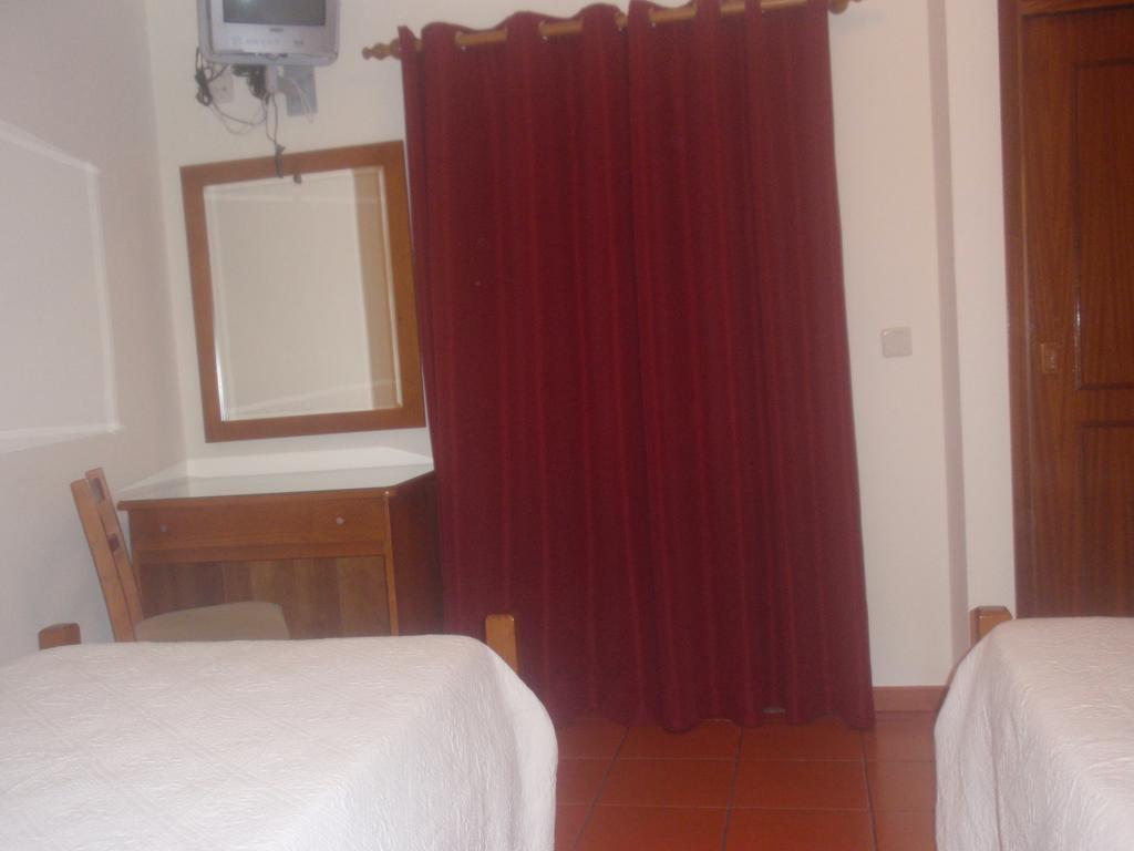Residencial Idalio Hotel Odemira Ruang foto