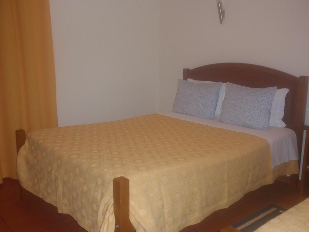 Residencial Idalio Hotel Odemira Bagian luar foto